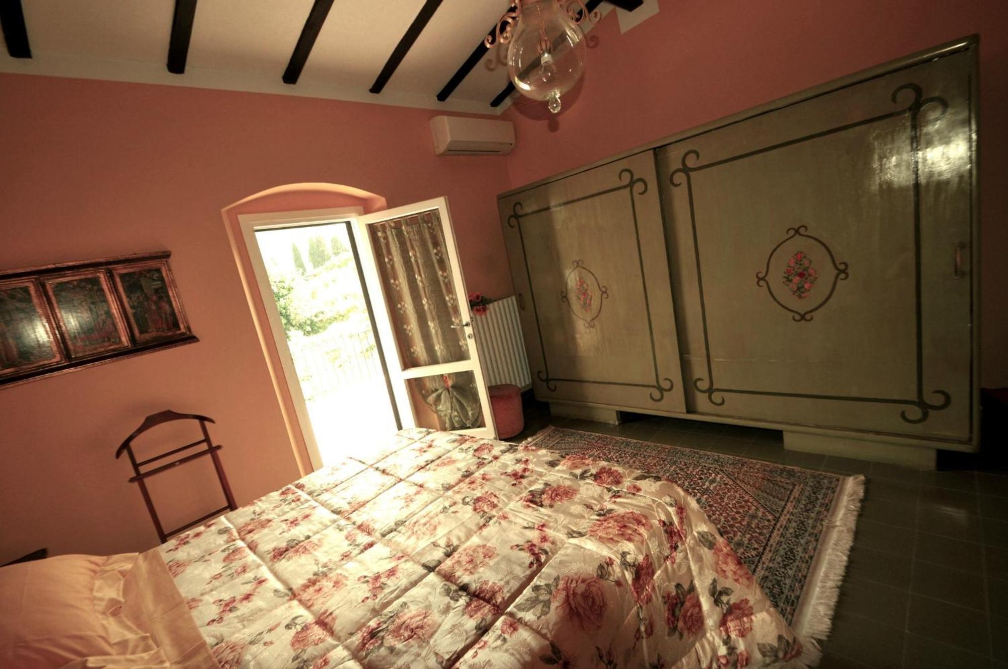 Olivia B&B And Apartment Cantagrillo Стая снимка